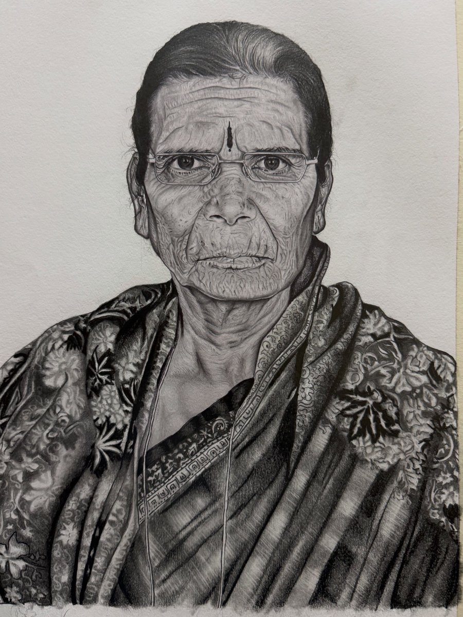 _SreekanthS_'s tweet photo. My Amamma’s Pencil art processing pics. ✏️

#PencilArt #artist #art #processart #myart https://t.co/8whUmiTNO9
