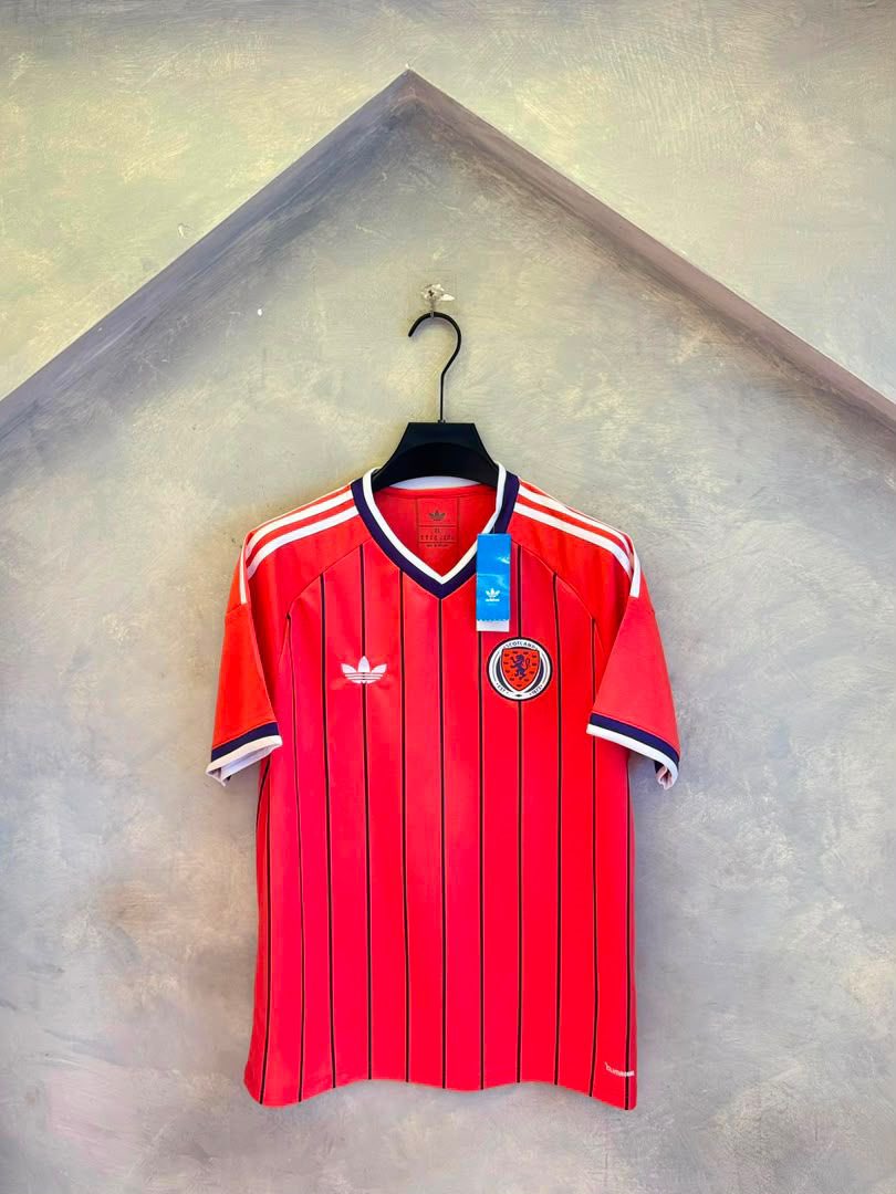 DeeLuxFit's tweet photo. Scotland 🏴󠁧󠁢󠁳󠁣󠁴󠁿 World Cup Jersey 2026/27 Beautiful and affordable.
🏷️DM https://t.co/fxbpuSyTkx