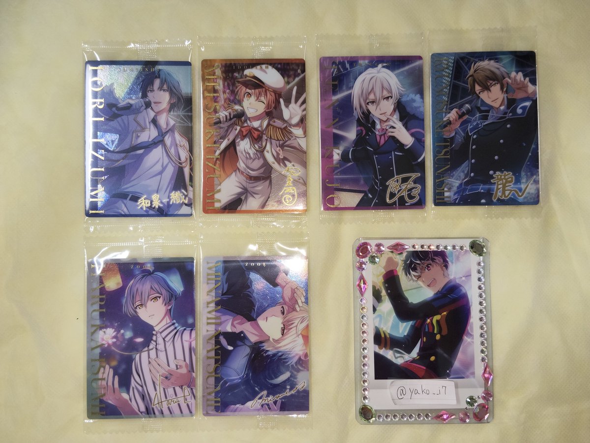 yako__i7's tweet photo. 【交換】アイナナ アイドリッシュセブン ウエハース 27

譲 : 💎一織 大和 三月 壮五 ナギ 陸4 　楽4 天 龍之介2 悠3 トウマ 巳波3 虎於
 　  箔 一織 三月 天 龍之介 悠 巳波
　   過去弾(画像3〜6)
求 : 箔 環 楽 (コンプ目的、各1)
　   決まり次第同異種百 千(詳細はツリーに記載)

続きます↓ https://t.co/4e2Ta2cOsf