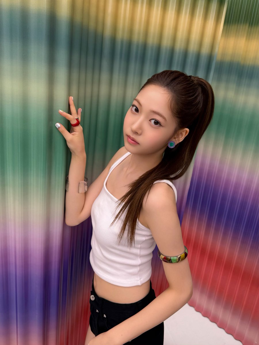 JIAGLOBALS's tweet photo. [📸] 260809 JIA INSTAGRAM UPDATE

[GRLS] behind the scenes

#지아 #JIA
#튜이드 #TUIDE https://t.co/H8wJPraKyo