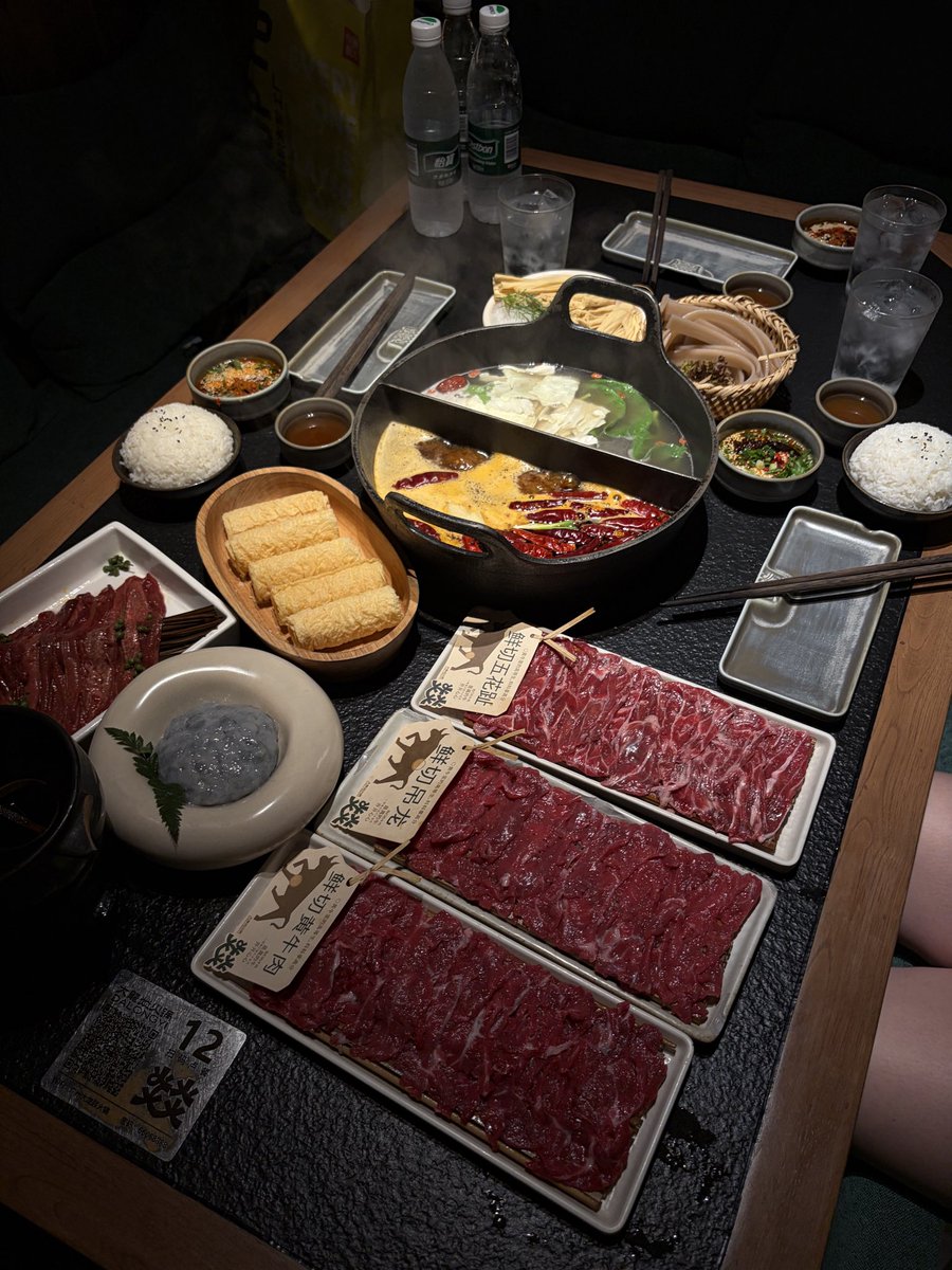 cmmena_'s tweet photo. ร้าน “ชาบูหม่าล่า” ที่คิดว่าอร่อย ฟินนที่สุ๊ดดด แปะพิกัดที! 🥩🥘 
.
ขอในไทยก่อนนะครับ ที่ตามไปกินได้ง่าย https://t.co/T31YEcIvRi