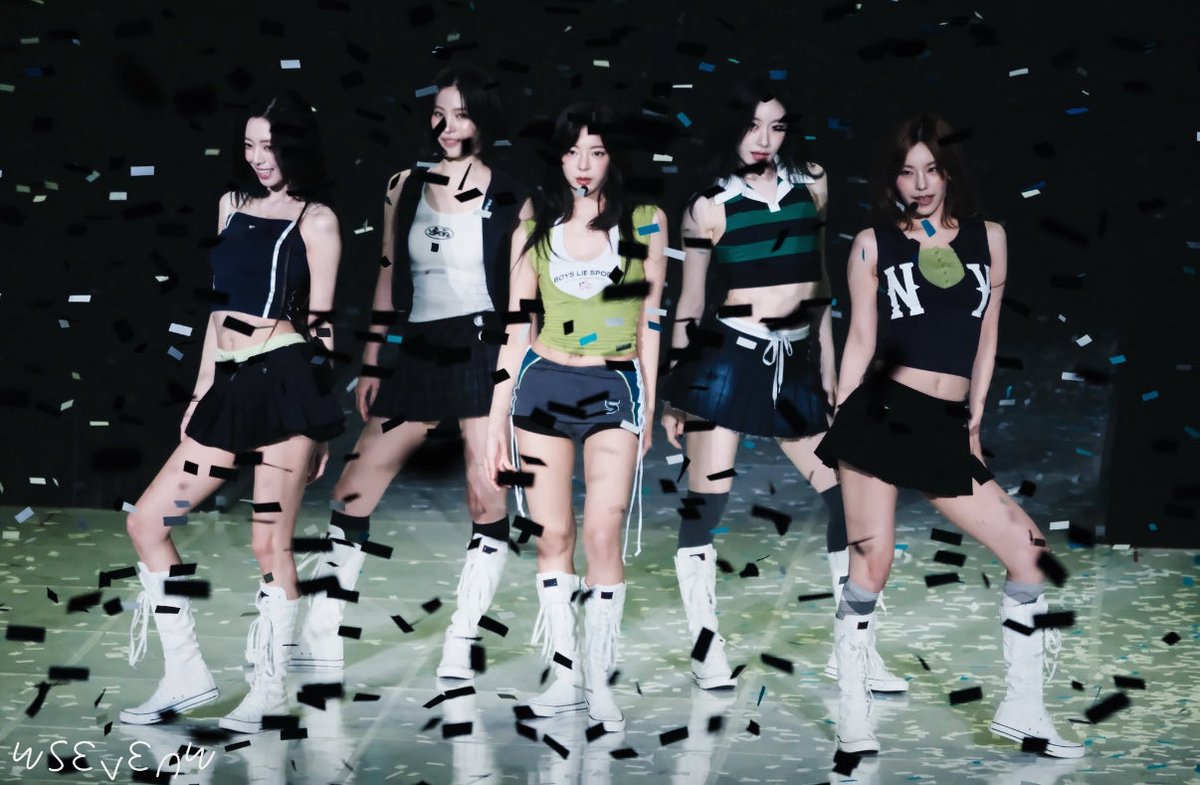 itzypopbase's tweet photo. ITZY has officially completed their 5th fan meeting ‘ALL IN, MIDZY’. https://t.co/T9IjuCJtVA