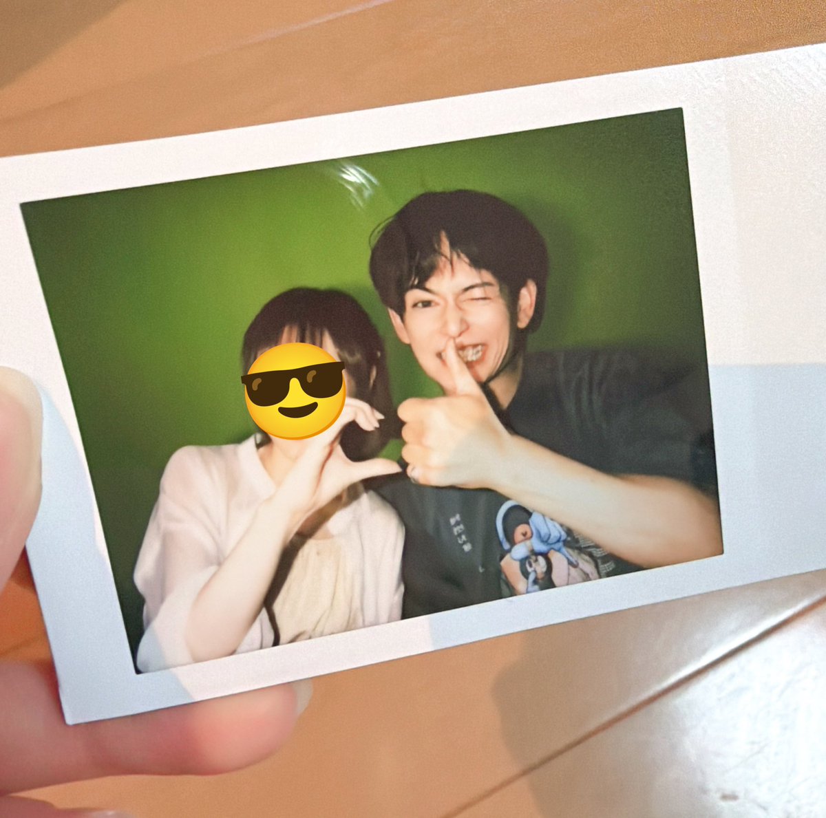 noko_D_'s tweet photo. ずっとずっとずっと片想いハートやりたかったので念願（時代遅れ）本人全然理解してなかったらしく嫌がってない楽しそうな顔してる🥹とてもとても顔面造形美のいい推しです https://t.co/qE1v4k1agI