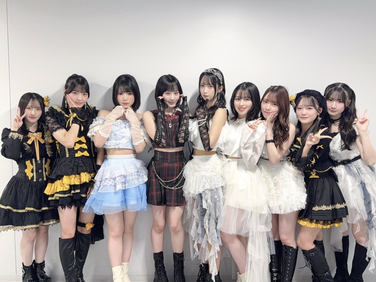 ocha_norma's tweet photo. ハロプロ研修生同期！全員集合！【2026 Summer】ver.

年齢順に並んでみた☆

#広本瑠璃 
#橋田歩果 
#西﨑美空
#平山遊季
#北原もも 
#江端妃咲 
#豫風瑠乃 
#村越彩菜
#植村葉純 https://t.co/6Wl4KIVMXk