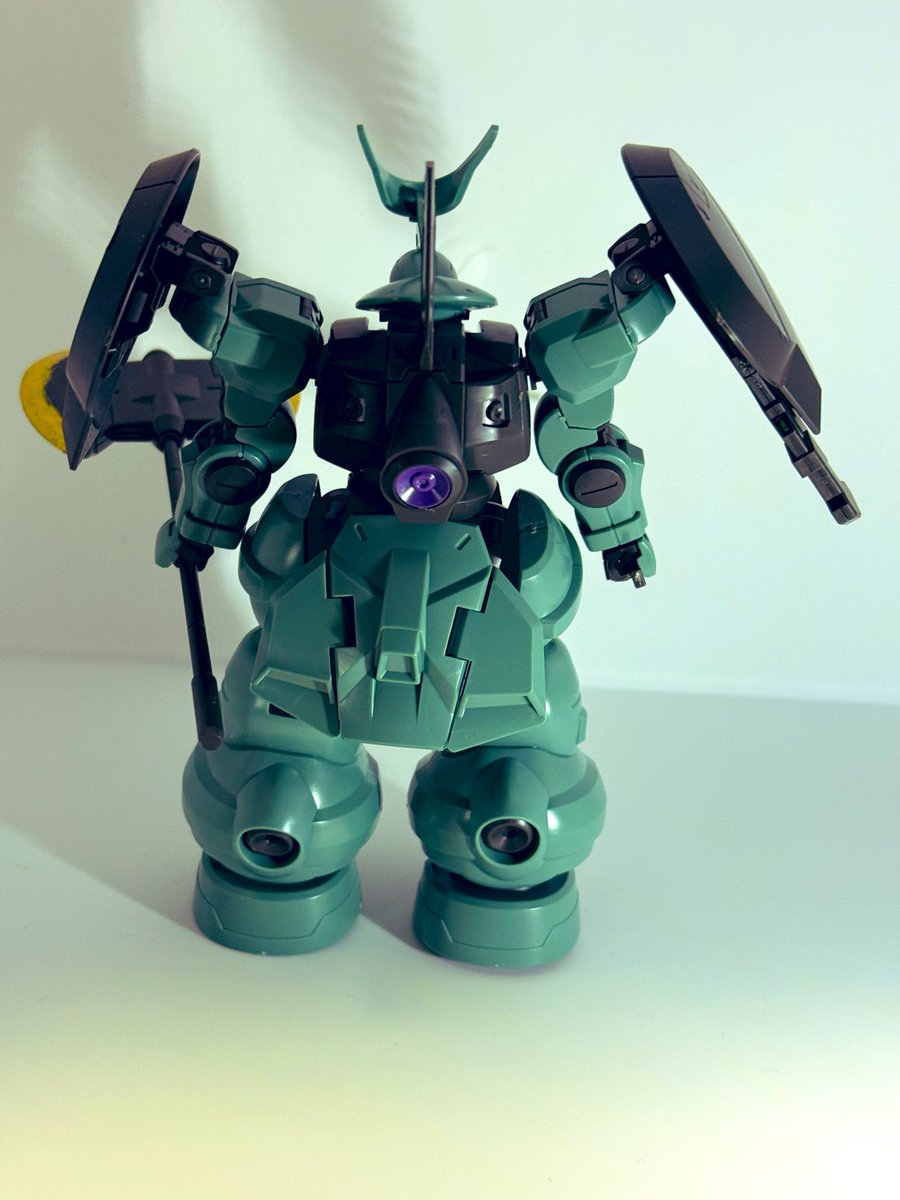 lifewithgunpla's tweet photo. HG 1/144 ディランザ（ラウダ専用機）

緑のディランザも良き
太めのボディが好き

斧は黄色の部分だけ塗装

#水星の魔女
#ディランザ
#ラウダ専用機
#ガンプラ https://t.co/7xmvcv7Jul