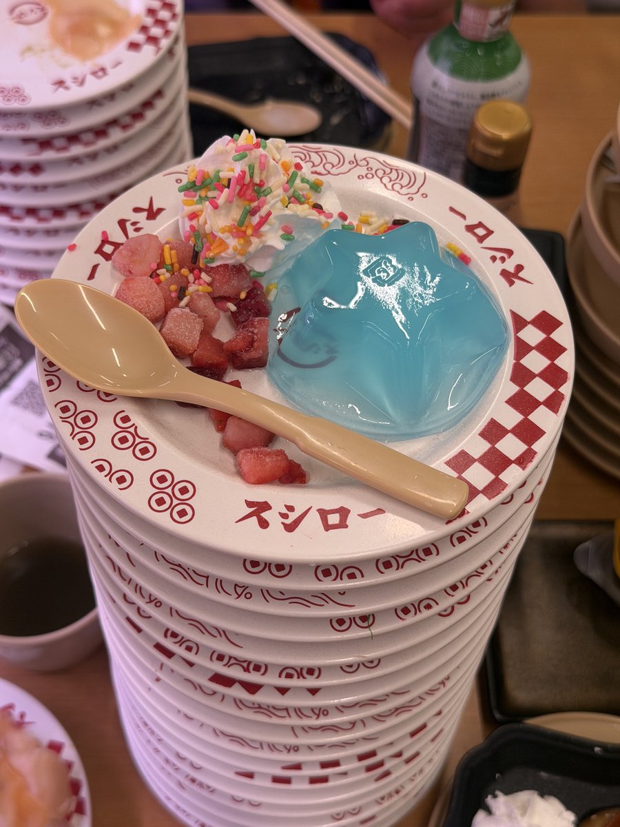 S_Y_yama's tweet photo. スシローの星型ゼリーかわいい☆ https://t.co/HvAZM2V2JJ
