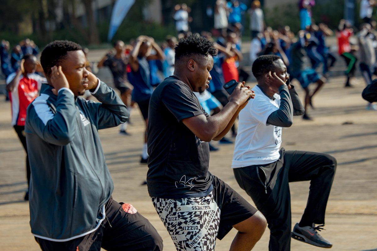 FilsDeBoncoeur's tweet photo. Ubuzima bwo kuba Kazizi si ubuzima

Ubuzima burimo inzoga burangiza
Ubusinzi ni kimwe mu byangiza umuryango 🙏

Let's end the week in Soberity 🙌 https://t.co/BcCX73hdGn