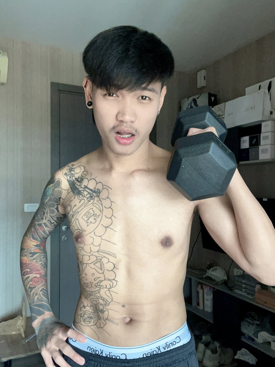 chainarongpom's tweet photo. มาออกกำลังเสวกันครับ😂 #ขอนแก่น #มข https://t.co/vL8Nj3gqBw