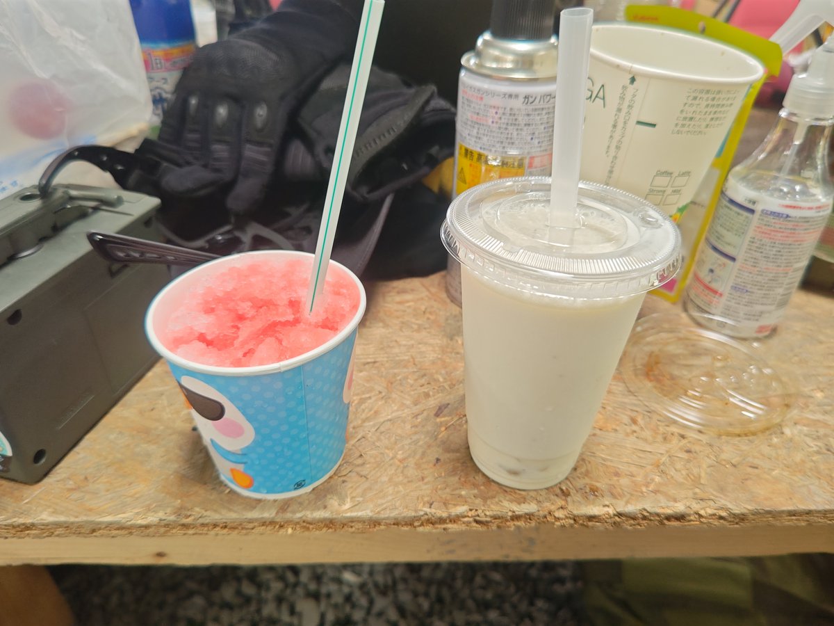 warjunkie085's tweet photo. 本日はコンバットゾーン京都にてサバゲーして来ました
途中暑さにやられ休憩してましたがなんとか最後までうごけました（泣）
ayaさん誕生日おめでとうございます
キッチンカーではかき氷とバナジューいただきました
楽しく美味しいサバゲーLIFEでした
#CZK
#ayaさん生誕祭 https://t.co/iM9arbNLOL