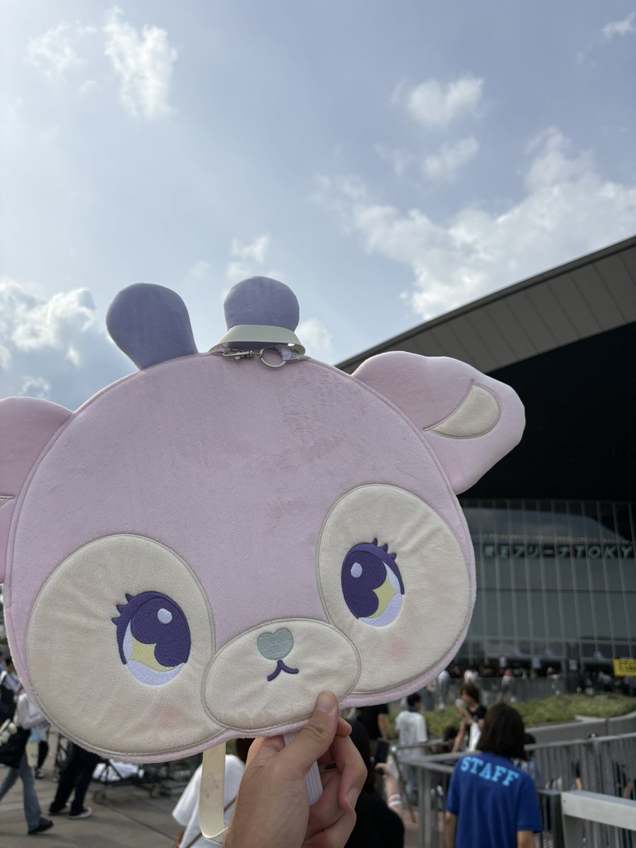 mahi_h226's tweet photo. ライブ2日目最高だった〜！！！
そして、次は東京と愛知！
チケット取るぞ〜！
#NMIXX https://t.co/xEZhyVrsbn