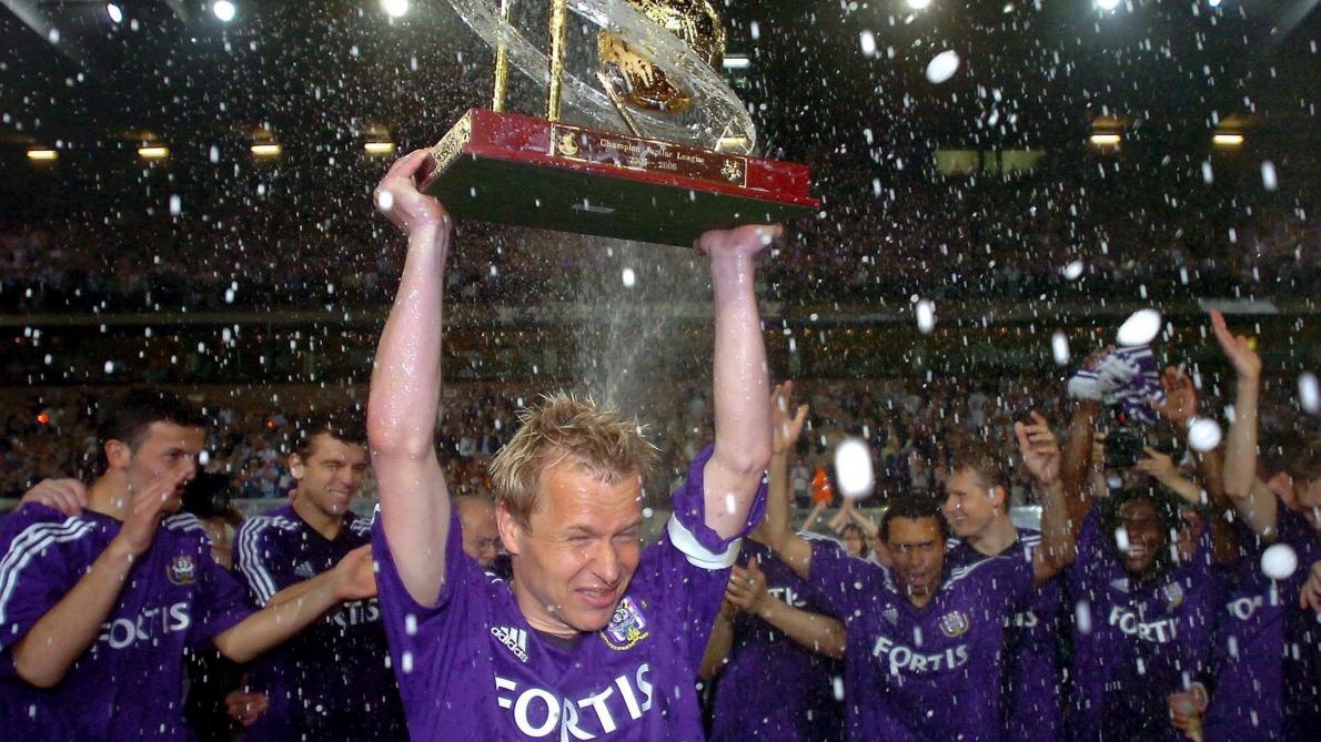 CornelisRaphael's tweet photo. Il est parti en pleurant et est revenu apporté le titre au sporting.

La dernière légende du club.

Pas un joueur qui a joué 2 ou 3 saisons et qui est parti.

Il faut différencier un sportingboy et une légende du club.

Zetterberg, Par Exemple. https://t.co/yTPfBHxXrq
