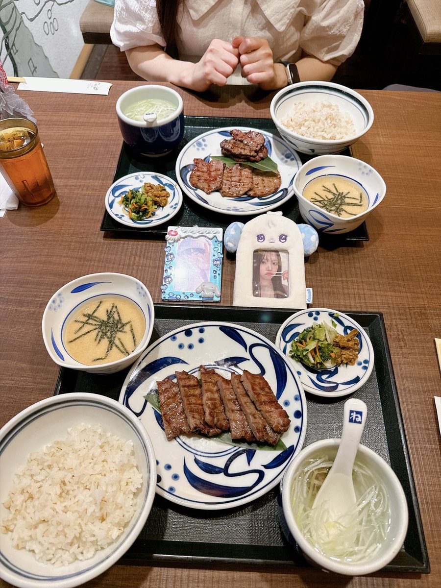 jiwinuni's tweet photo. コンサートからのご飯食べて解散✩ˎˊ˗
二日間ありがとう૮ •̀ꄃ̑• ́ა₊˚⊹
いぇじゅんさん消えた https://t.co/euWvDzVnDo