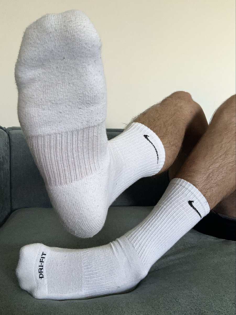 broinsocks's tweet photo. I love these socks so much 🤤 https://t.co/JsgT17zevt