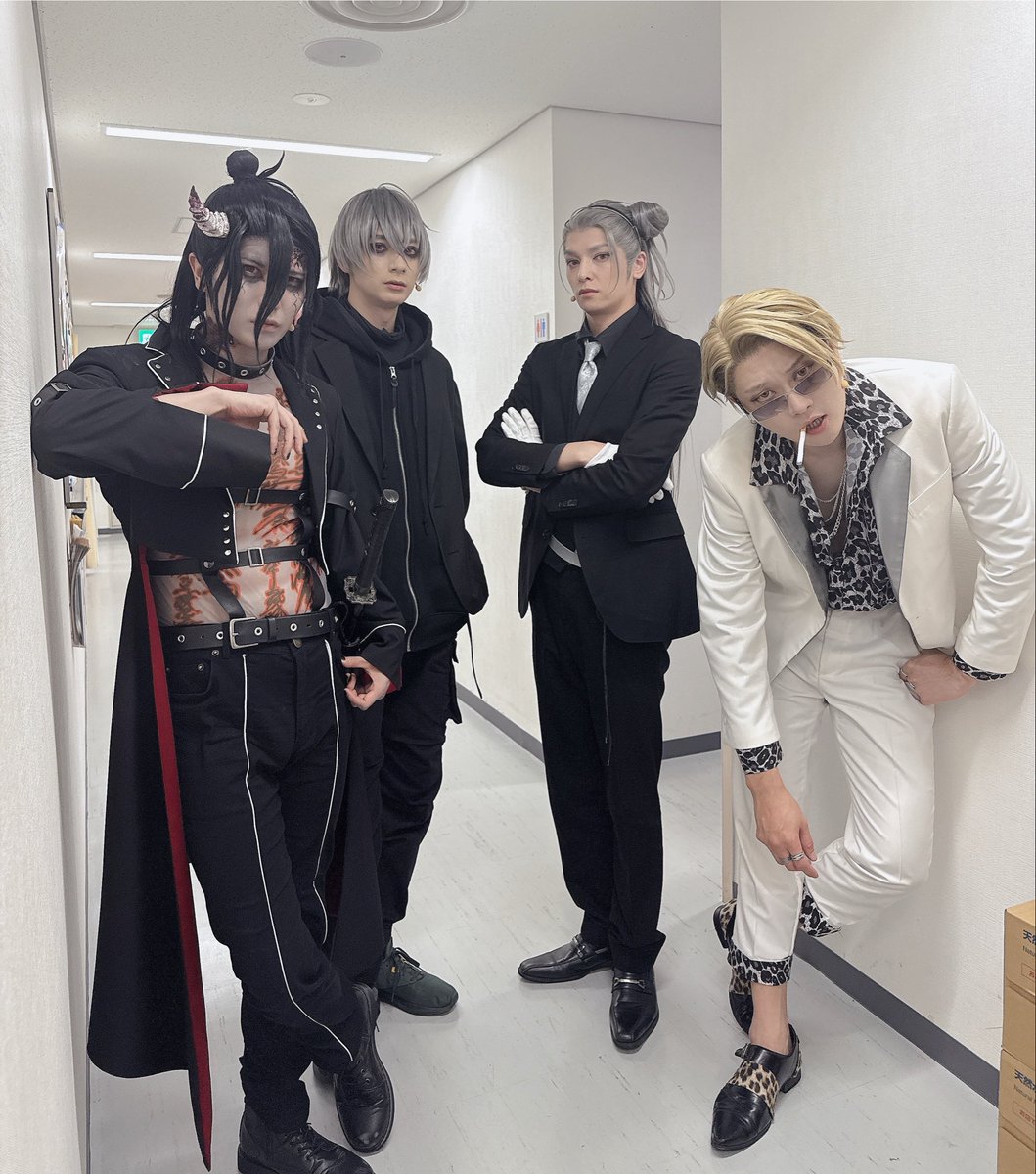 dddkoodai's tweet photo. 【亞亜亞亜】

舞台『新宿羅生門』
初日終わりました🐱✨

千秋楽まで亞亜。

#新宿羅生門 https://t.co/pF61mtDuyt