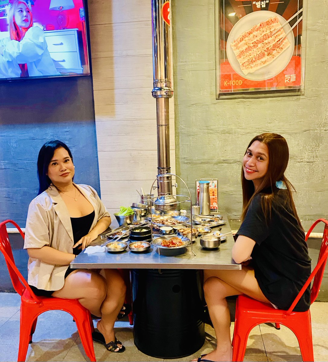 therealgeozeff's tweet photo. Happy happy birthday, Sis! 🥂 Bawi tayo sa rest day. Labas us! Ingat lagi. Iloveyou. ❤️ @itsmechineemwah 

#TheRealGeozeff https://t.co/o9YWxmltXE