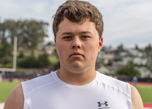 sixstarfootball's tweet photo. Preseason Prospect Preview:  Oregon Prospects raising profile

📈Six Star Football takes a look at several prospects making noise🔥

STORY▶️https://t.co/RDFfRF24vr

@BozovichKaden @Thomasclassen68 @Coopernoahqb10 @EmmitD7 @MasonF2027
@LeofatuFilipe28 @AidanGalusha27 @ElijahGreenan0 
@Amir_Harris10 @Kamden_Raever @KnoxSmith28
@TahkaiSmith @peterstan2028 @PJTautu