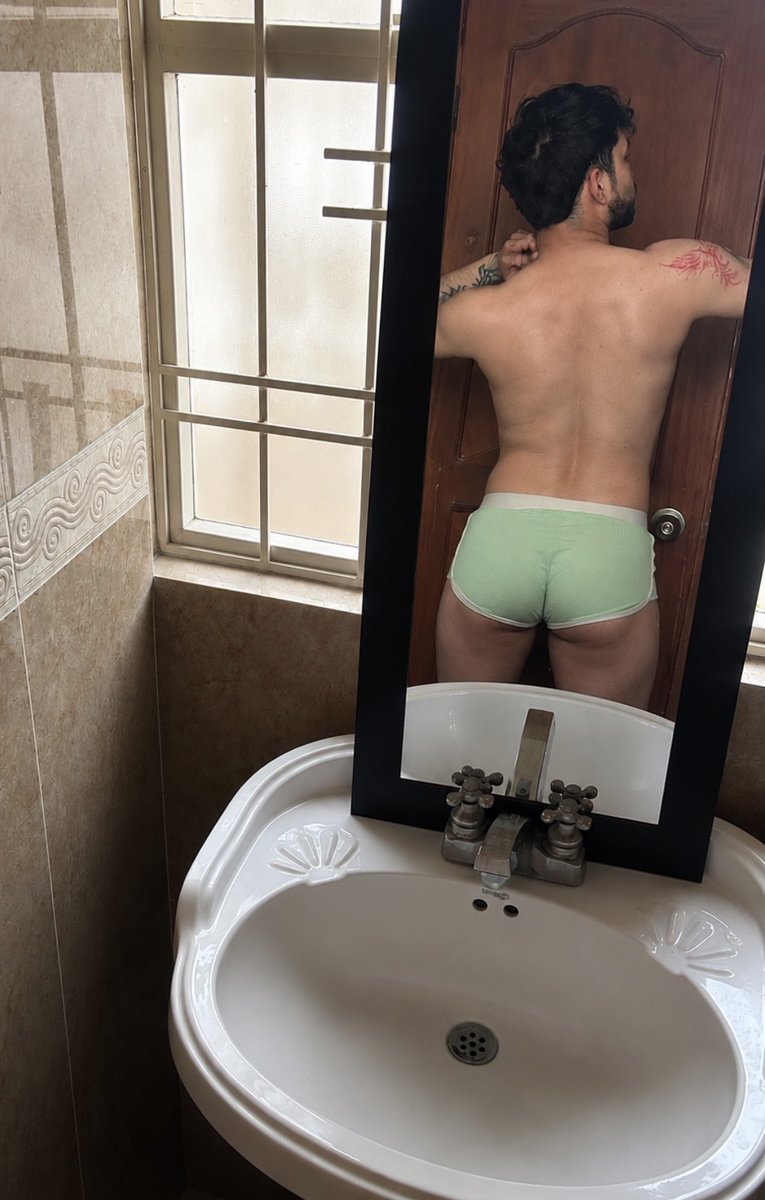Juaaaaaaaan___C's tweet photo. 🍑🙈
Y la colaboración cuando ? 👀 Dm https://t.co/1kP3G1PoHR