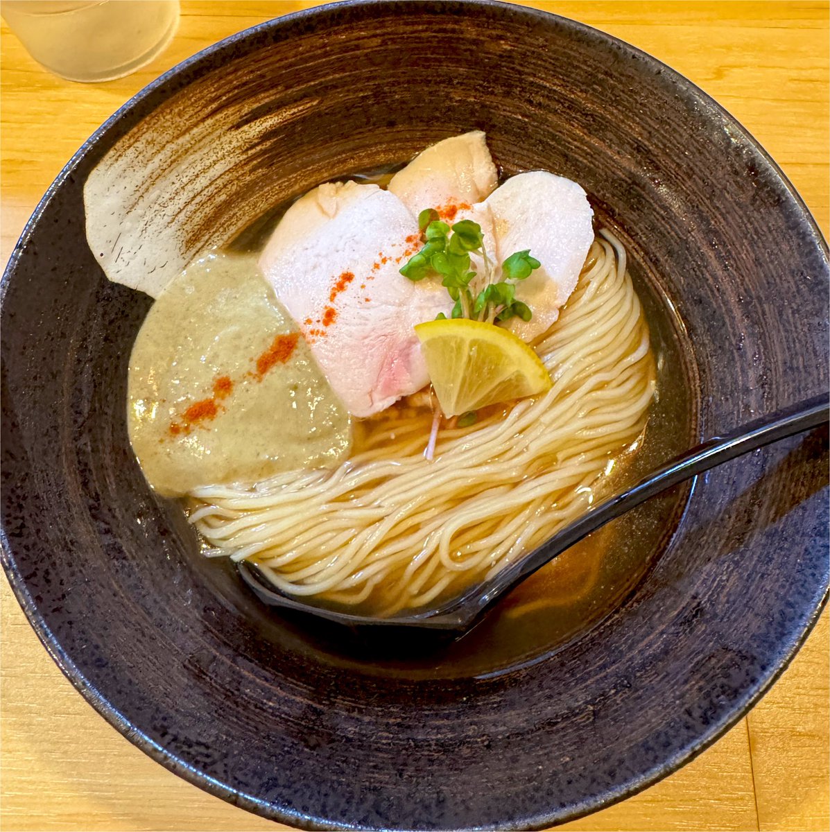 KANE_Osaka's tweet photo. しじみと牡蠣の冷やし、美味でした！
（追い飯は次回楽しみます。） https://t.co/yM07K4bKpq