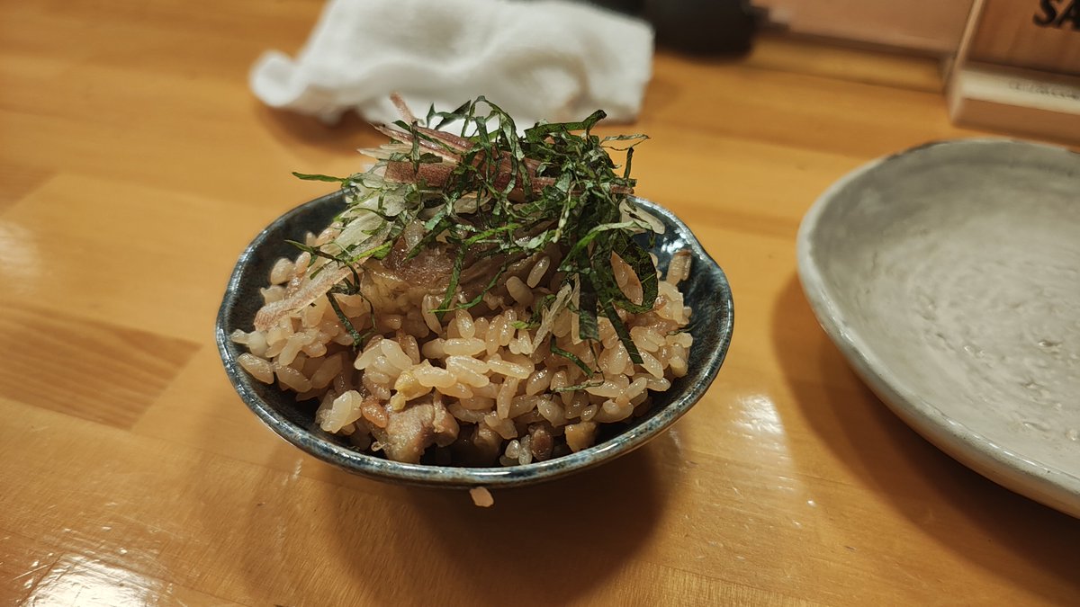 Urbano446's tweet photo. 石巻night
初めて米焼酎飲んだ https://t.co/B7zXAeSTAN
