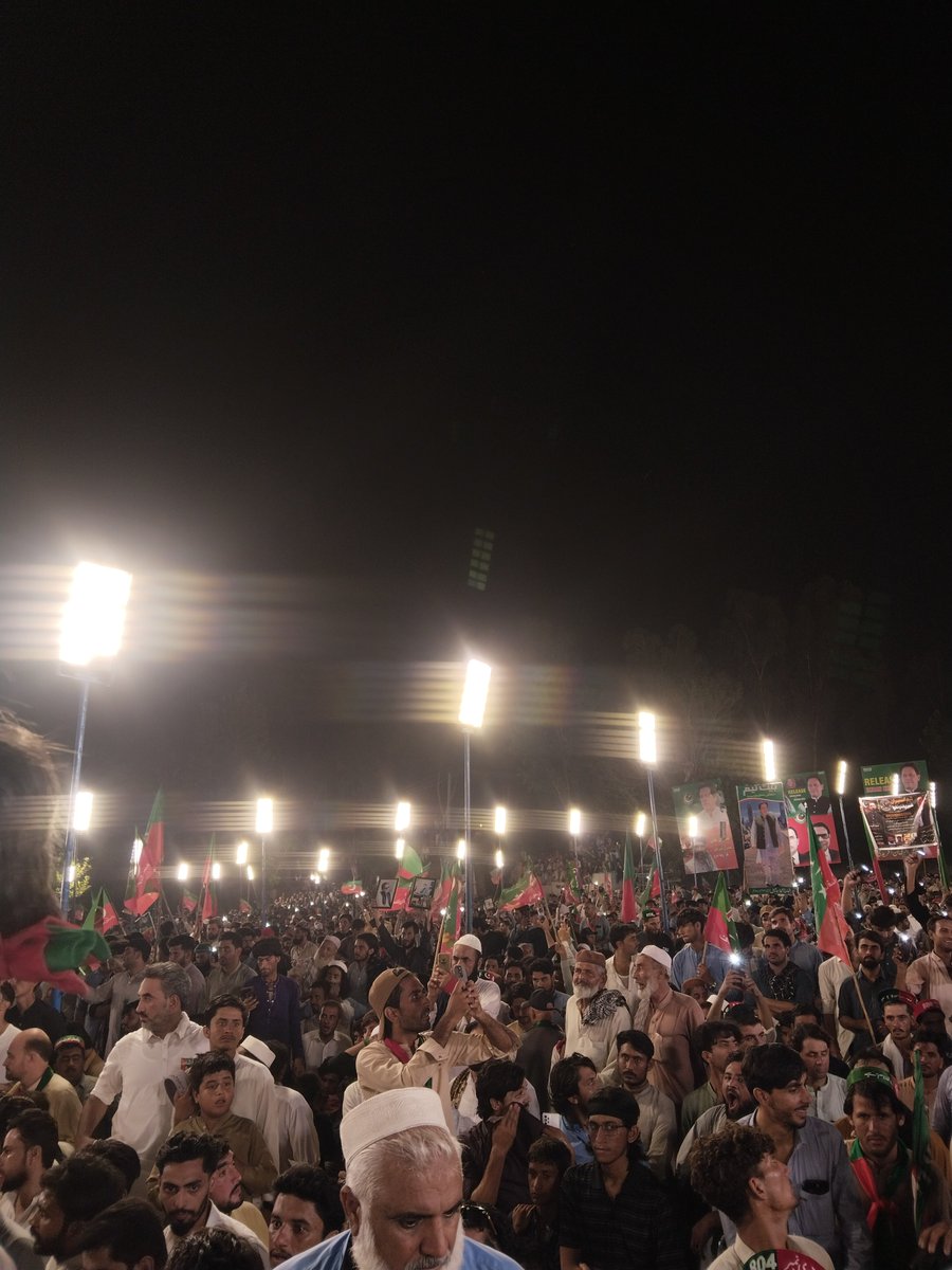 Farmanchudri's tweet photo. 5th Aug 2026 black Day.
3 years complete ✅ in Jail of Imran Khan ✌🏻 
.
.
.
#کشمیر_میں_ظلم_بند_کرو #9Ağustos #imrankhan #pti https://t.co/uc8q8iFJ4S