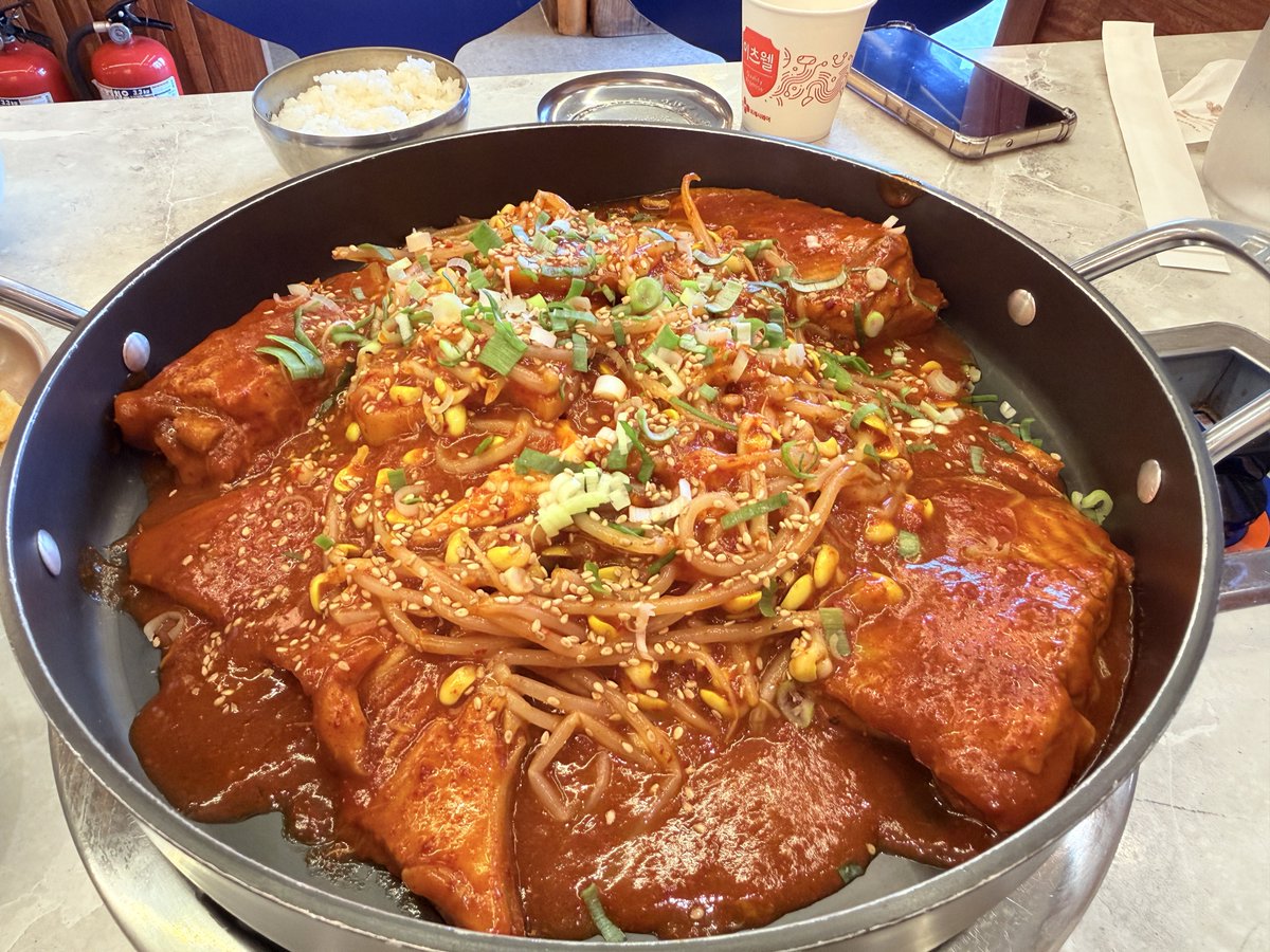 FF14_Elian's tweet photo. 택시 오조오억번 타고 맛있는거 열시미 사먹었댜😋 https://t.co/b2AdF51C5B