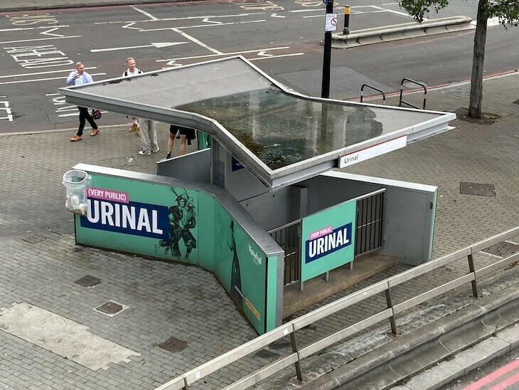 UnityNewsNet's tweet photo. London already has open air public urinals.

Disgusting. https://t.co/YiGP3c6j93
