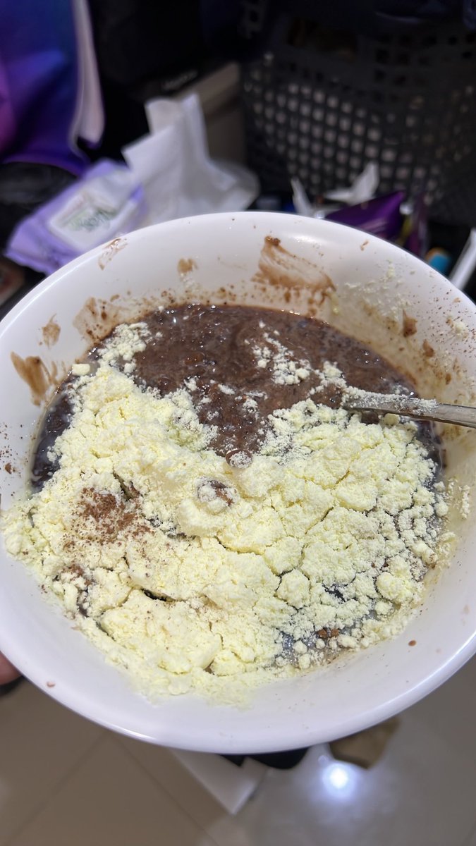 HeyyGreggy's tweet photo. kain tayooooo. #champorado https://t.co/8rX0yynwDV