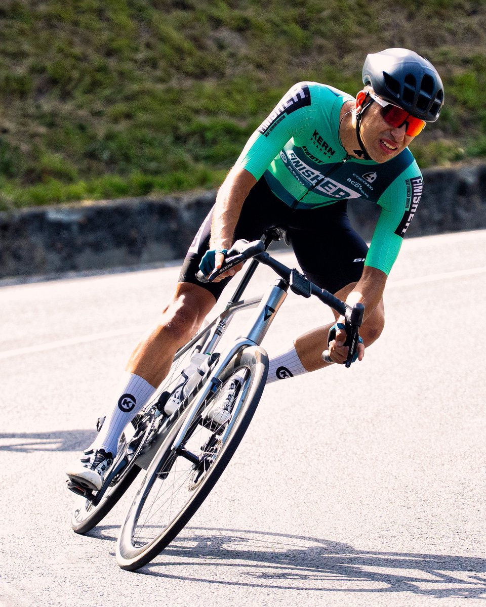 EqFinisher's tweet photo. 🥈¡Segunda posición de 𝐀𝐥𝐞𝐣𝐚𝐧𝐝𝐫𝐨 𝐀𝐛𝐫𝐢𝐥 en #Muxika!

🔝 El murciano acarició el triunfo en el muro de San Román y fue neutralizado en los últimos metros. Emilio García (5º) y Markel González (9º) finalizaron también dentro del top 10 🟢 | #TorneoLehendakari https://t.co/mz8e5Fd098