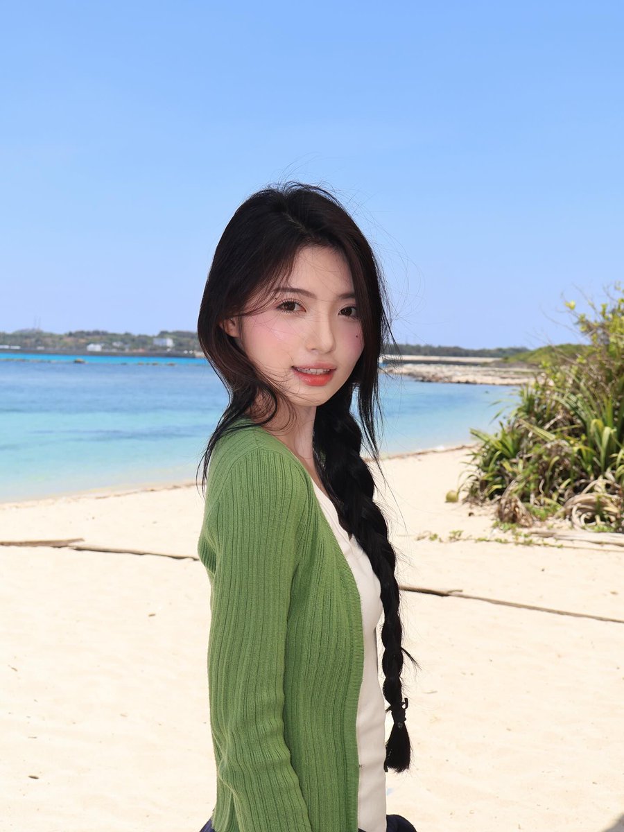 Sedanur031's tweet photo. Greetings from my side ✨ the world is a better place with you in it—go shine today! 🌟
KheVnk https://t.co/YCo4Kw8x74