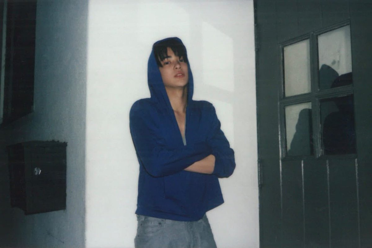 coertized's tweet photo. hei? can you be my pros in my cons life problem, Mr. Blue :p https://t.co/4GddpXNght