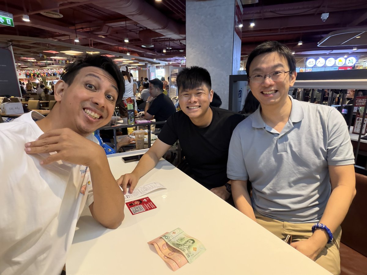 deitrichmohan's tweet photo. What do you do after losing to @ETC_FAB on stream? Bring him out for lunch 

@armada_dm @BrycePlatzAGE @ManSantFaB https://t.co/moPb3gnrnx