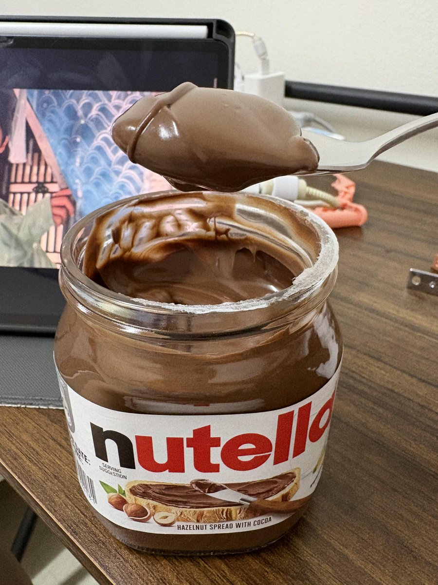 Trese_o's tweet photo. Started out spreading it on bread, then upgraded to eating it straight up😅 https://t.co/7IUVnkyx5p