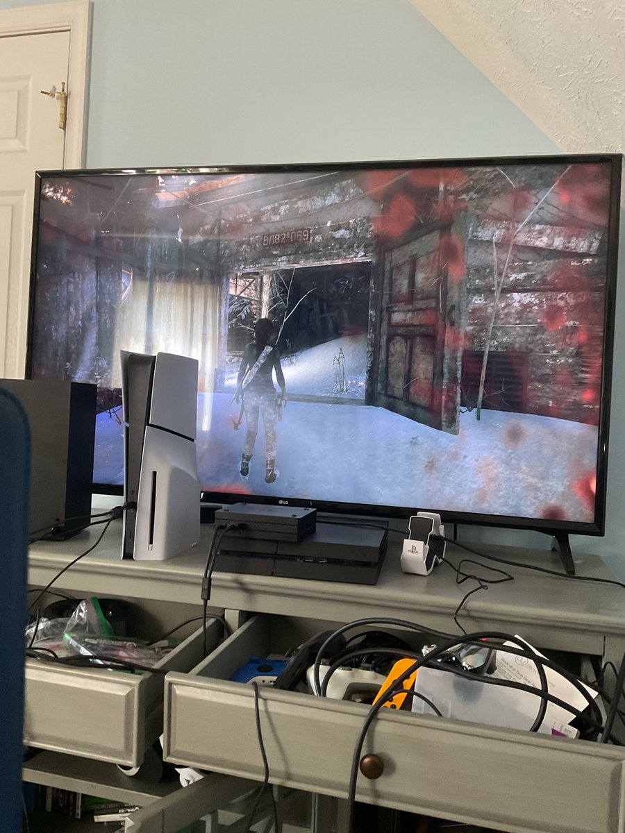 JaredMcGor3rof's tweet photo. This is were iam at in rise of tomb raider https://t.co/gXIV04CYN7
