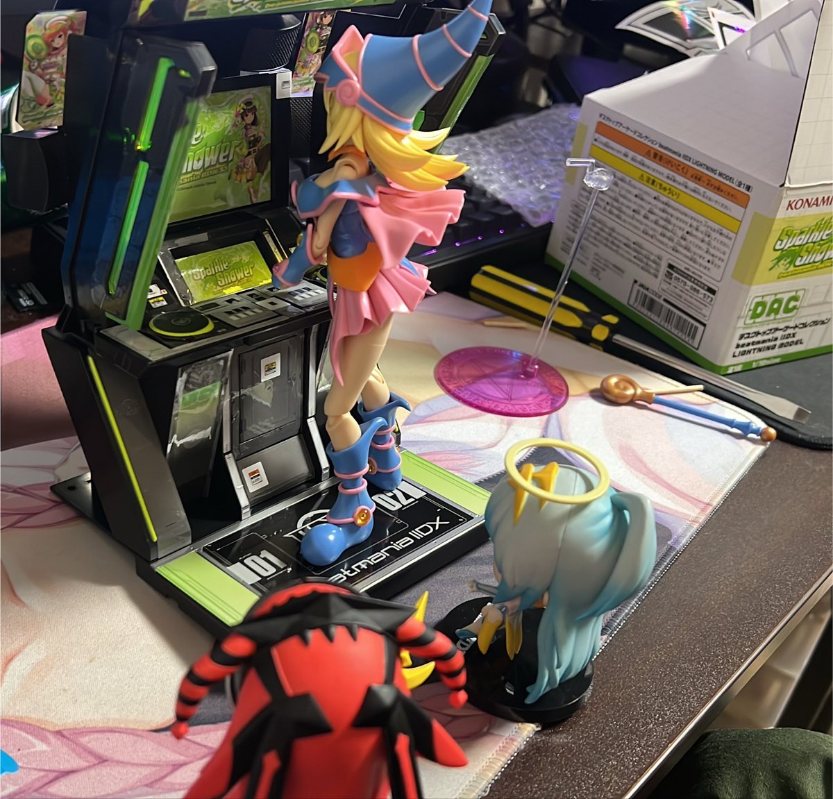 m49v7's tweet photo. シール貼るのバカ疲れた
なかなか良いね https://t.co/U54YfvvNwZ