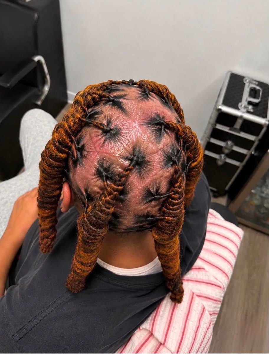 TheNFLDrop's tweet photo. Texans QB C.J. Stroud shows off his new hairstyle 🔥 https://t.co/9dkZ2ErvMz