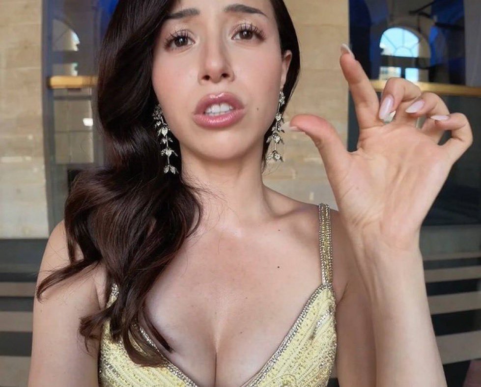 quartersimpjade's tweet photo. DM me about getting fed 🤭💕 https://t.co/DkZSwfMfIC