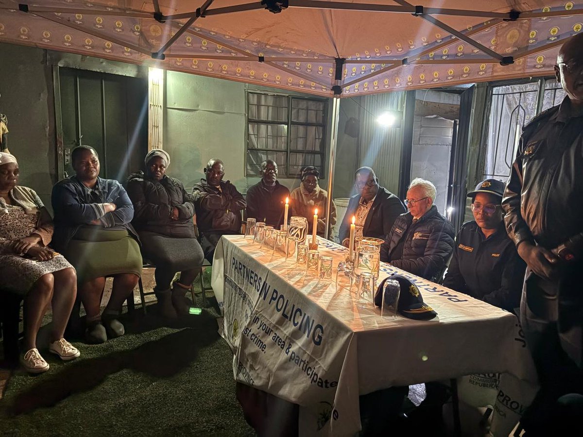 SAPoliceService's tweet photo. #sapsHQ [POLICE MANAGEMENT VISITS HOME OF FALLEN ANTI-GANG UNIT MEMBER]

At this hour, police management is visiting the family home of 29-year-old Constable Thapelo Tlomatsane, one of the Anti-Gang Unit members who was killed in Reiger Park on Friday evening.

The delegation is being led by the Acting Minister of Police, Mr Firoz Cachalia, and the Premier of Gauteng, Mr Panyaza Lesufi.

The delegation has assured the family that the police will leave no stone unturned in the hunt for the perpetrators responsible for the killing of Constable Tlomatsane and his colleague.

The message from police management is clear: those responsible will be pursued relentlessly and brought to justice. #PoliceKillings ML