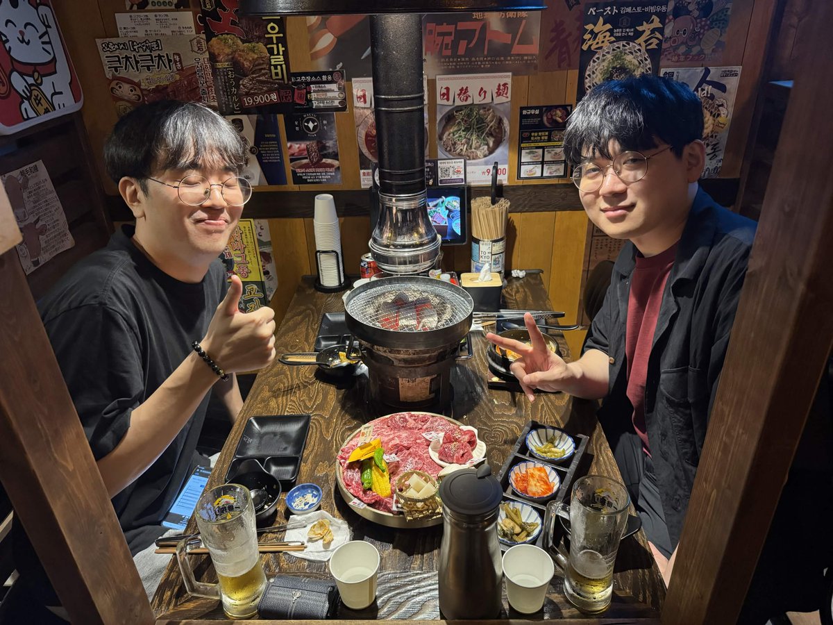 VARREL_VALORANT's tweet photo. 勝利を祝って、チームディナー！🍽️🔥

#ALLVARREL #VCTPacific https://t.co/1l76d5rZRV