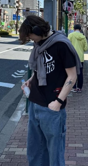 cringedworkz's tweet photo. I don't think enough people talk about Mapicc's fashion sense because the aura that comes out of each fashion post is so high https://t.co/CUGTGPLId7
