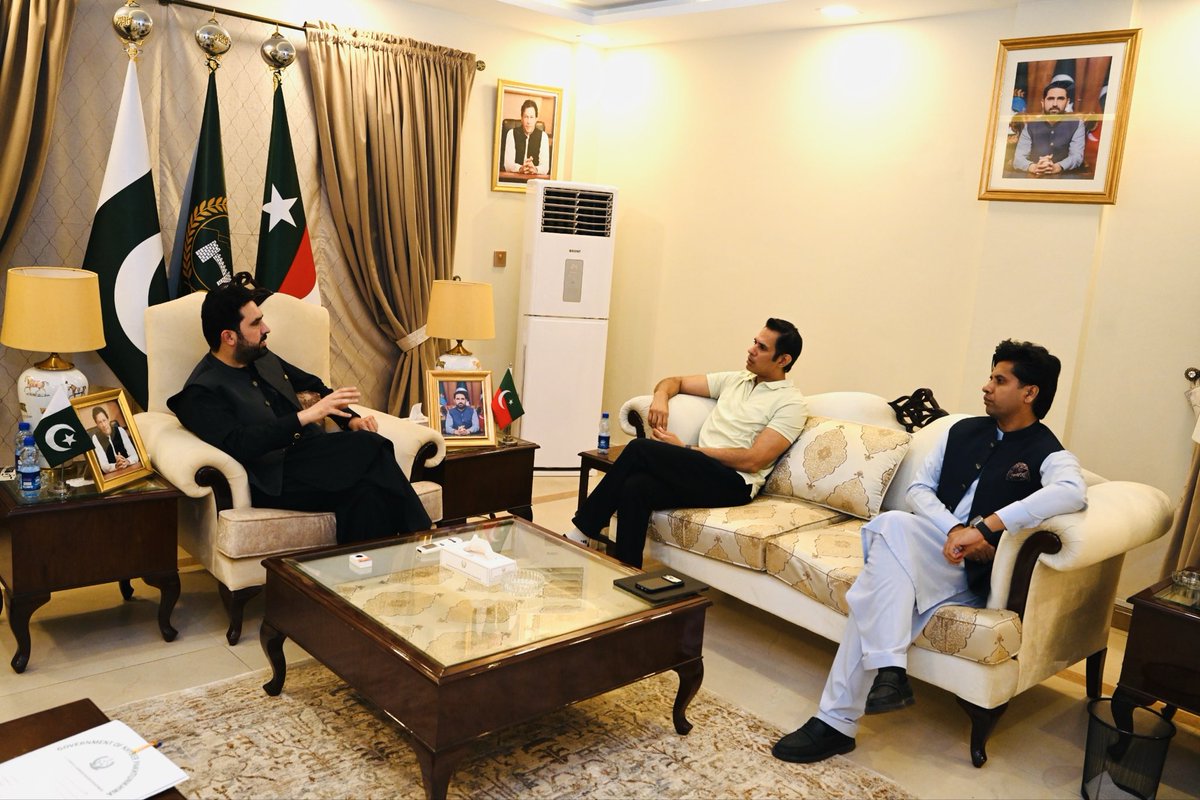 ShafiJanPTI tweet picture