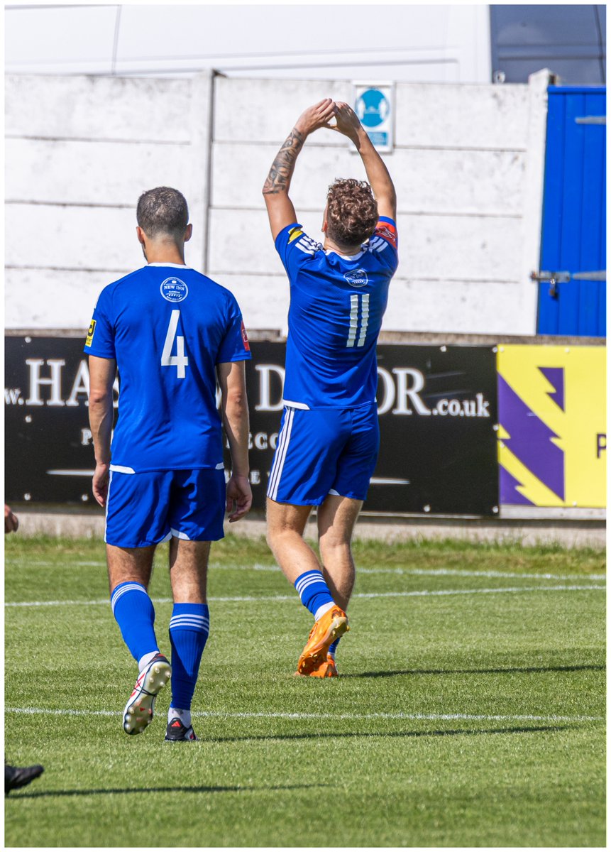ClitheroeFC's tweet photo. Loom Loft, - LOFT LOGIK - Brian Dent Limited - New Inn - The Pitching In Northern Premier League

#Letsgoblues! https://t.co/VoWNjxkuWL