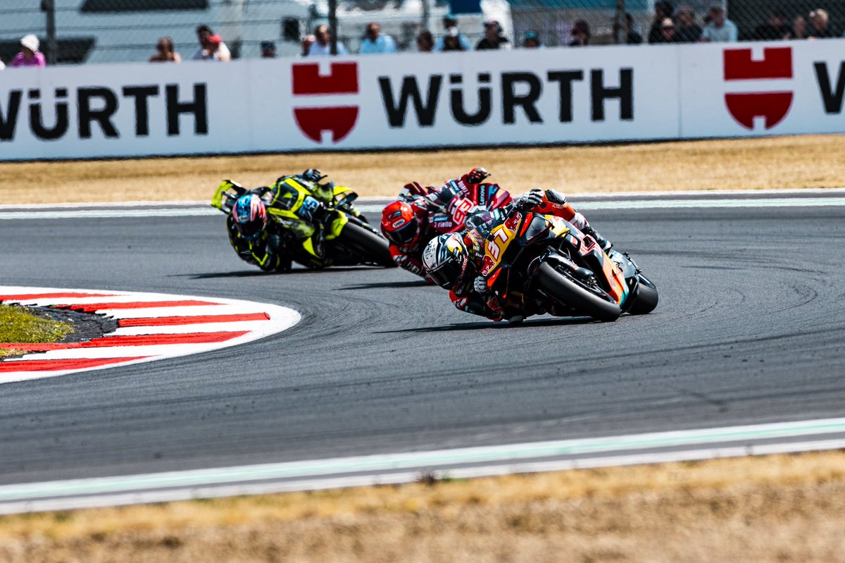 37_pedroacosta's tweet photo. P5 and happy with how the weekend has turned out. That’s all we’ve got – it’s the best we can do – but we’re satisfied 🙌🏻

Let’s get ready for Aragón! 🦈👀 https://t.co/10HLDsGX13