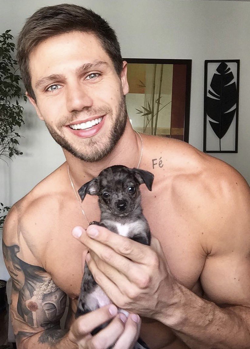 JonasHSulzbach's tweet photo. Feliz dia dos pais para os pais de pet, também ❤️ https://t.co/kNO9GVxe9E