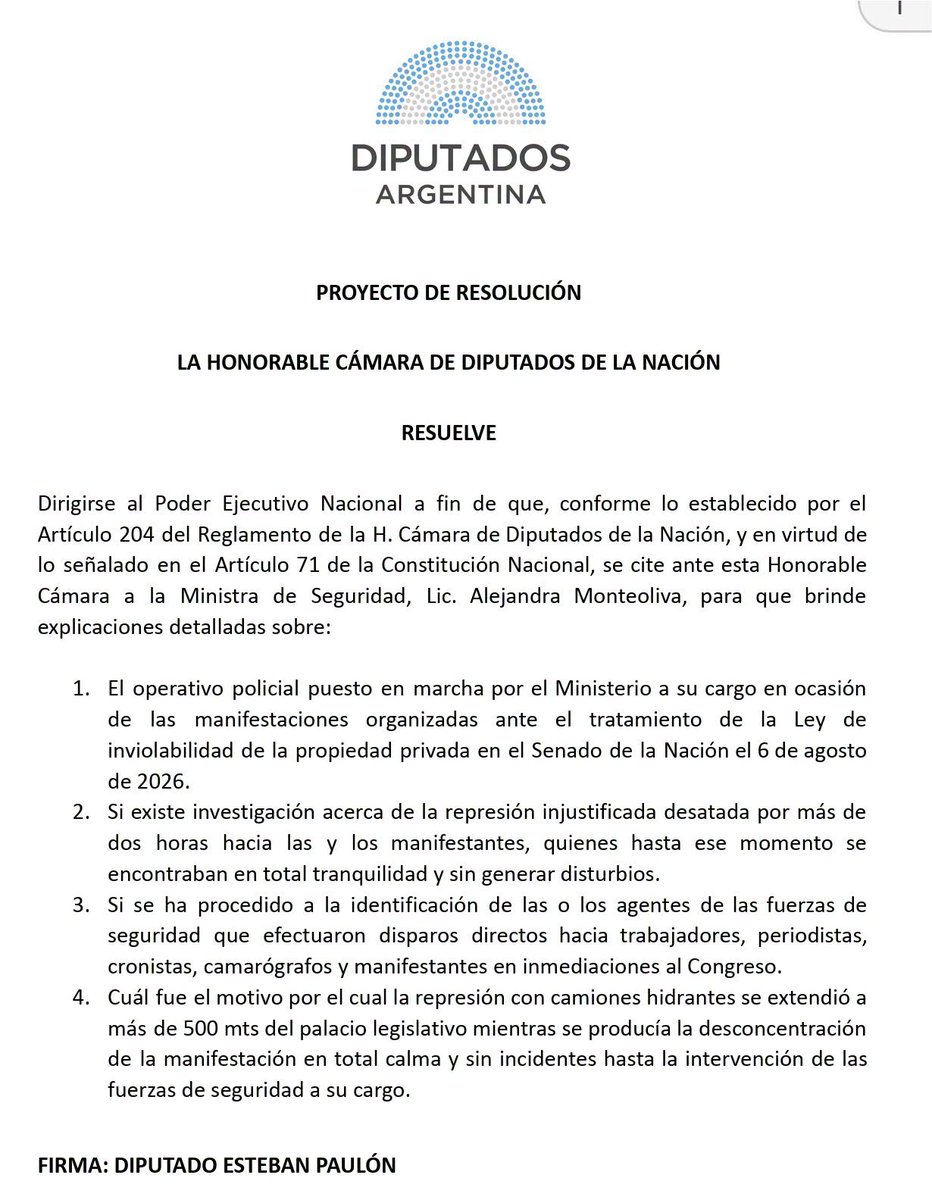 MarileNeumayer's tweet photo. Monteoliva citada para dar explicaciones en Diputados por la terrible represión desatada en contra de la gente que se manifiesta pacíficamente.

#gob https://t.co/1BvgSjZRIp