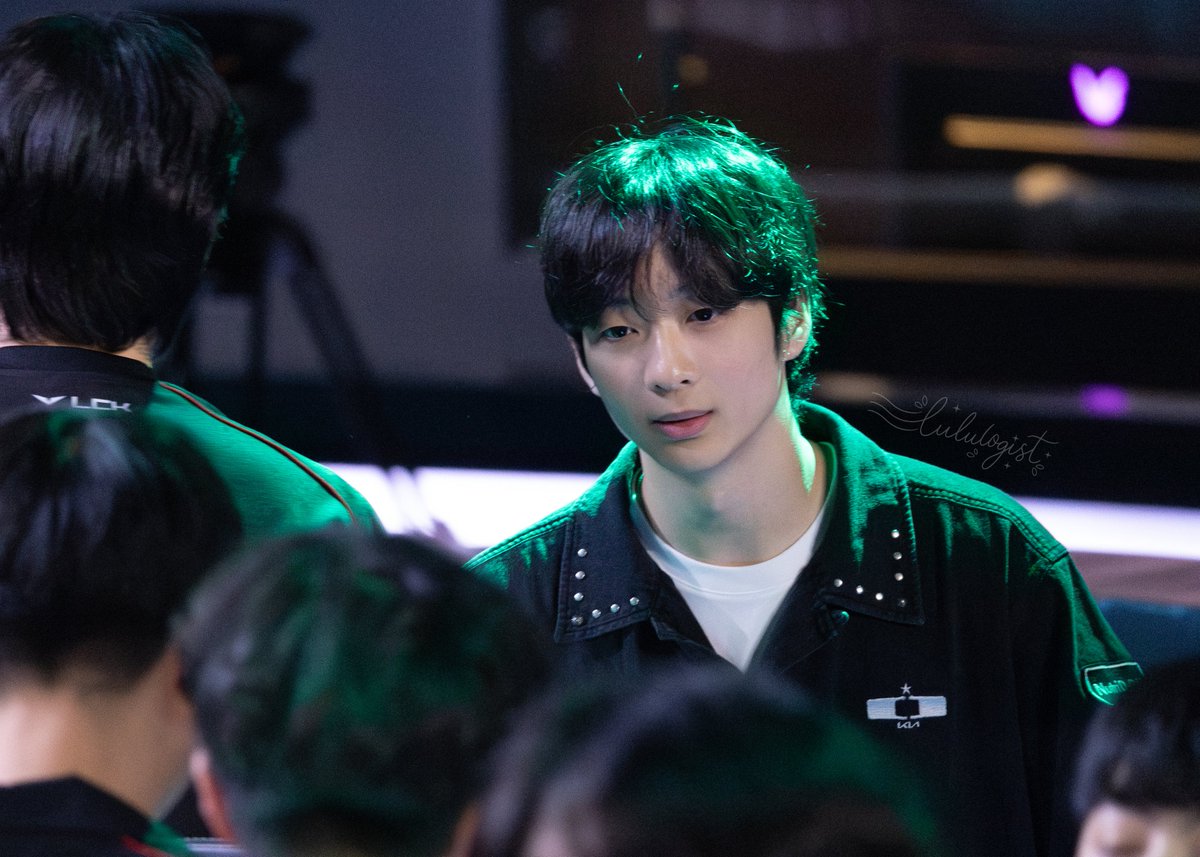 luv_ja3's tweet photo. 260809 DK vs KT
🤜🏻🤛🏻
#LUCID #루시드 https://t.co/lZGpY5Mffb