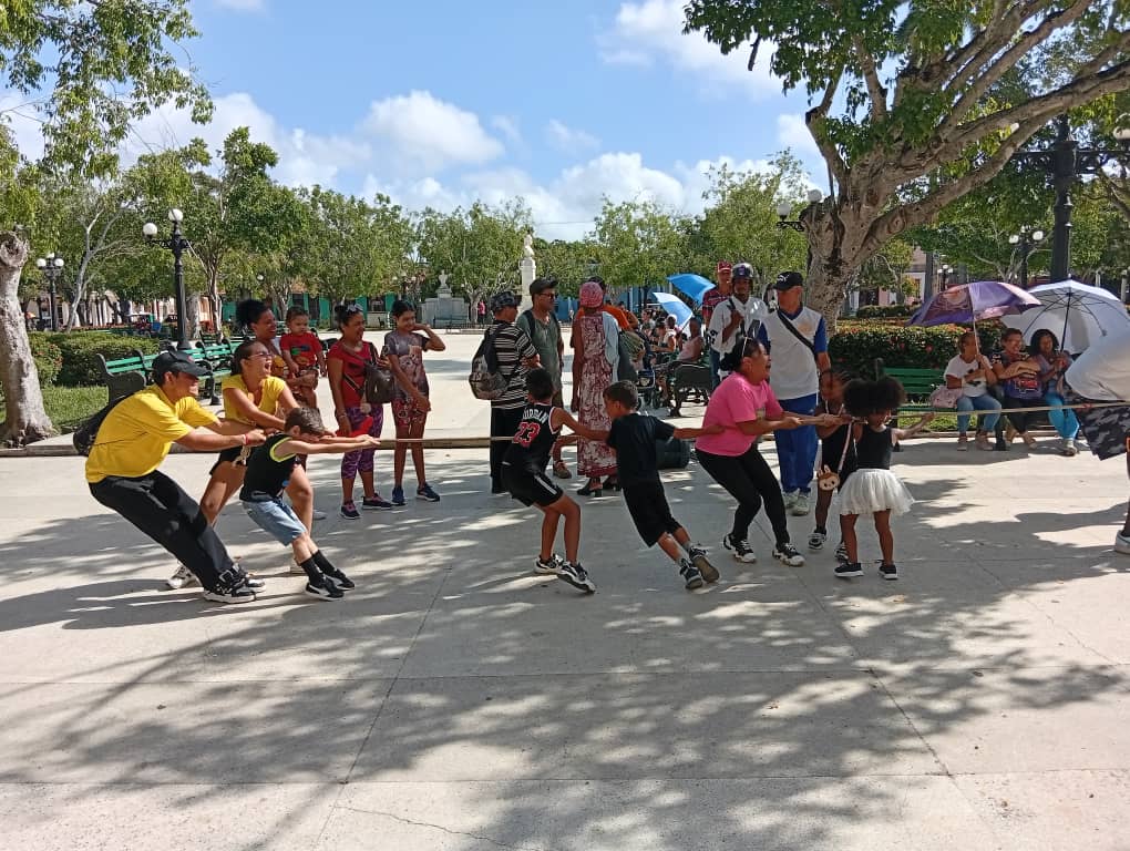 MarislayR48439's tweet photo. Toma Deportiva en saludo al Centenario de nuestro eterno Comandante Fidel Castro Ruz parque José Martí municipio Ciego de Ávila Verano Con Mi Gente 
#InderCavFidelVive https://t.co/IQC9ZhuyVL