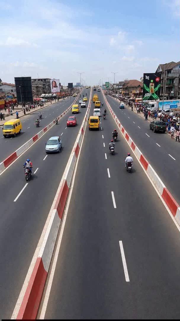 MvulaMarcel's tweet photo. Vous croyez au proverbe motivante, aux pasteurs qui promettent que Jésus vient bientôt et vous ne croyez pas aux promesses de @fatshi13, l'homme qui bétonne les infrastructures congolaise dans moins de 18 ans. 
C'est ne pas l'Allemagne d'Afrique ça, c'est l'Allemagne d'Europe 🤣 https://t.co/oM8jcs9L8b