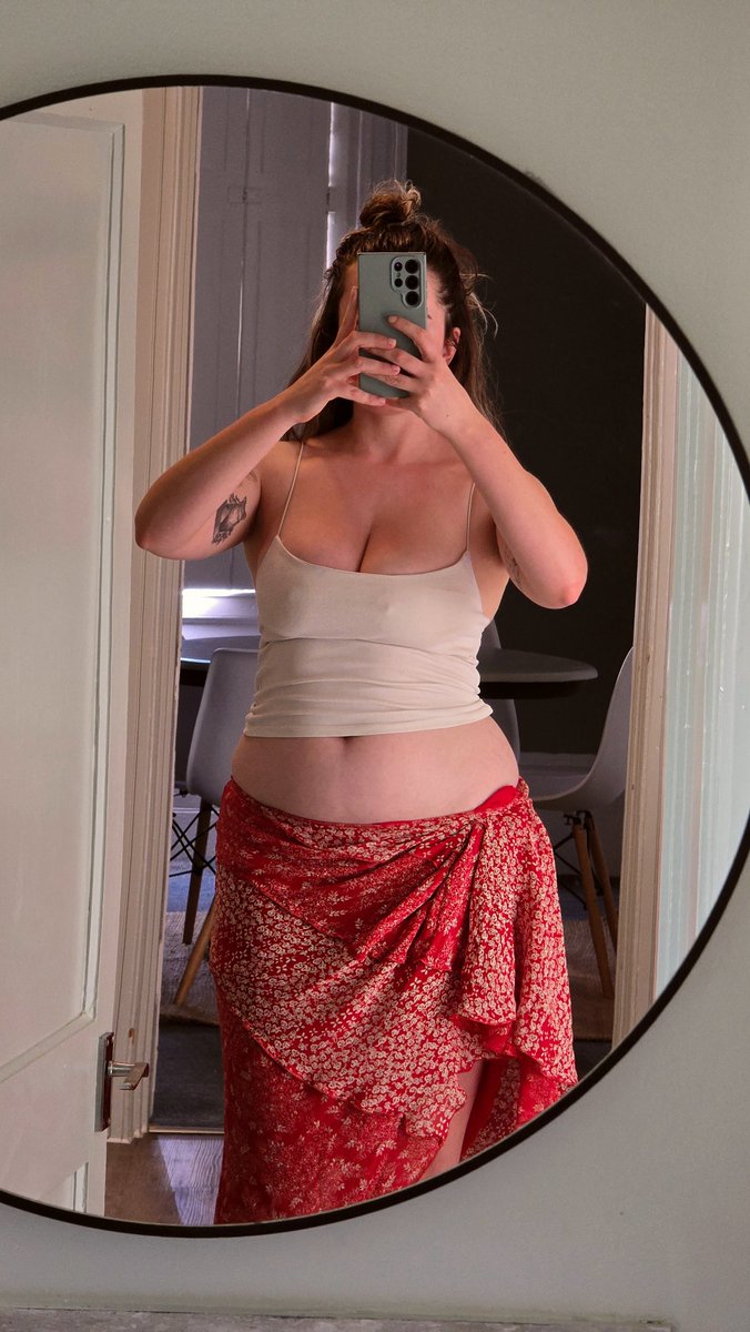 hotgirlmegsfw's tweet photo. soft girl supremacy https://t.co/iXlUTqaJT1