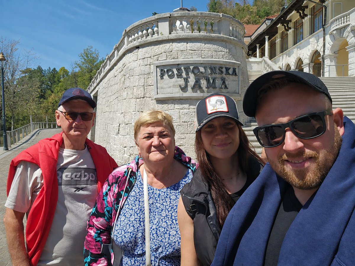 kasik001's tweet photo. Jaskinia Postojna. Słowenia
#jama #grota #jaskinia #Slovenia #familytime https://t.co/dSHFoD5Vtt