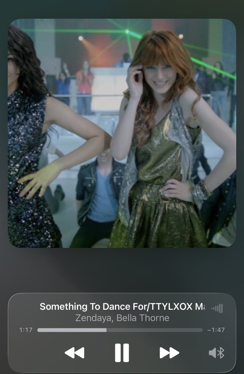 dayasbridgers's tweet photo. forgot how obsessed i was with this mashup https://t.co/ZfJOj6GF9j